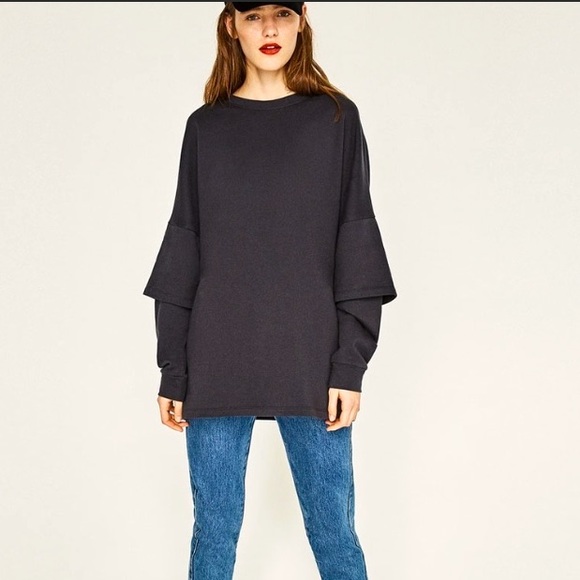 ZARA//OVERSIZED DOUBLE LAYERD SLEEVE SWEATSHIRT - Picture 2 of 5